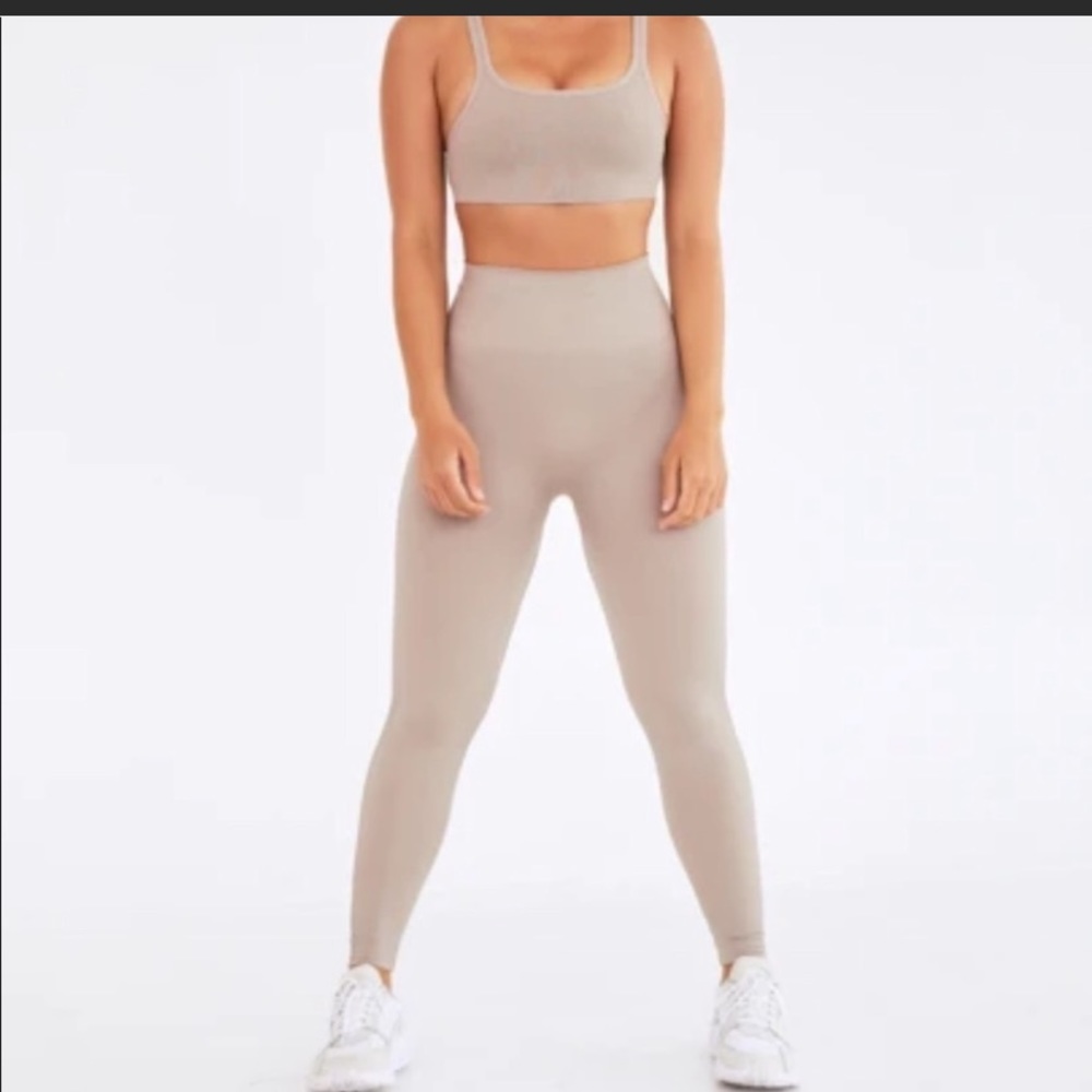 SET Active Seamless High-Waist Leggings in Taupe